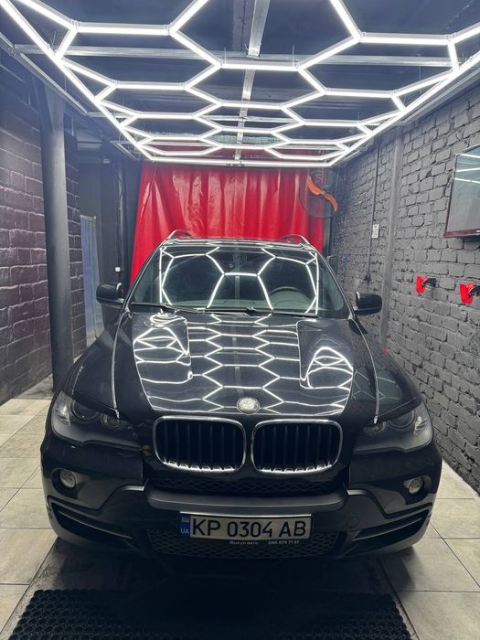 Срочно продам BMW x 5 e70  газ/бензин  в идеальном состоянии