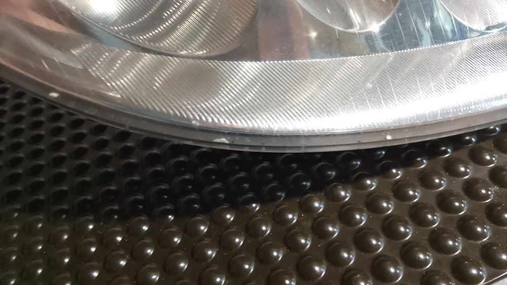 Lampa przód Passat B5 lift XENON Prawa kompletna Hella