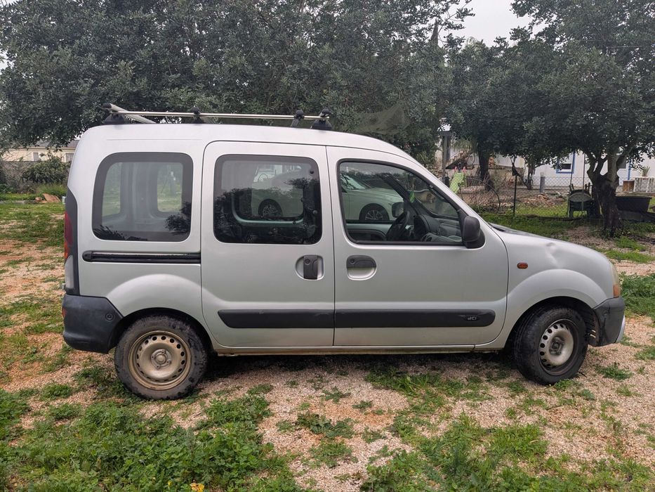2002 Renault Kangoo 1.5DCI - 5 lugares - Motor com 193.000Km