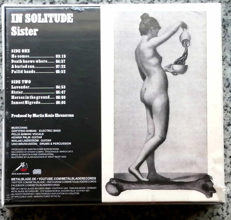 cds de In Solitude e Hollow