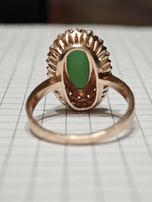Золота каблучка, з діамантами 0..624 ct, і хризопоазом, 583 проба.