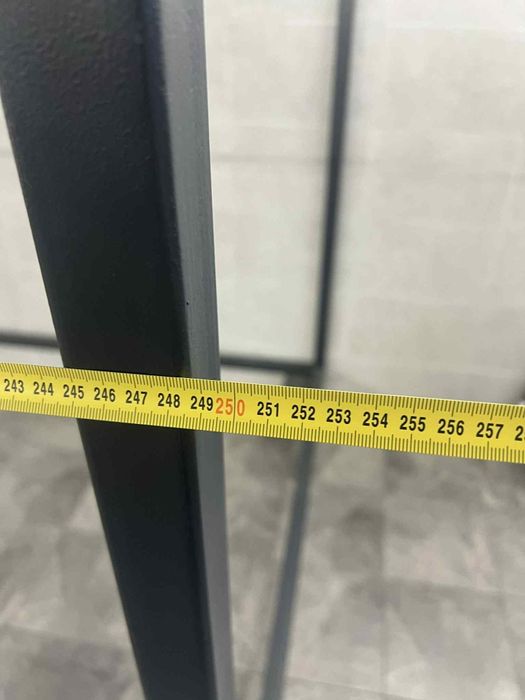 Stojak suszarka stelaż na dywany dywan