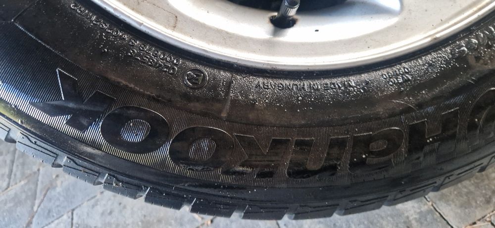 Felgi aluminiowe z oponami BMW 15" 5x120