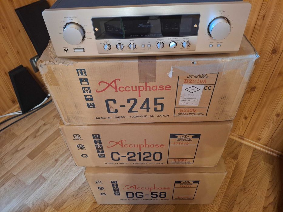 Accuphase c-245 super-stan
