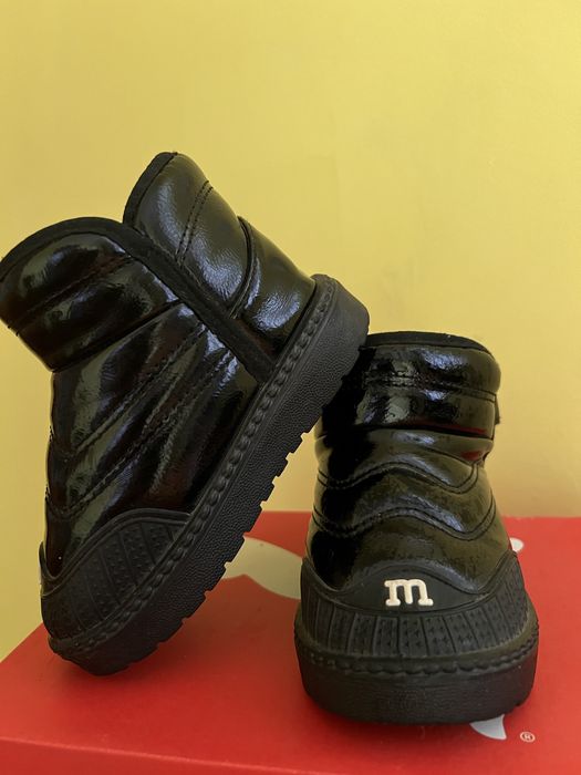 Угги , черевики 23