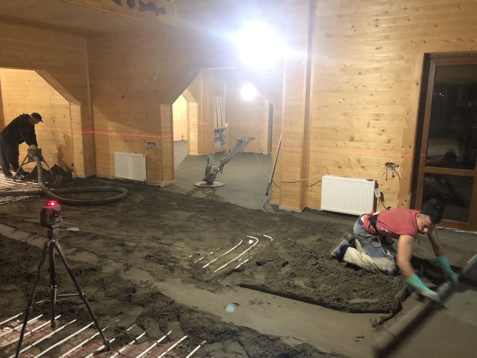 Стяжка пола полусухая машинным способом. По Технологии Putzmeister !!!