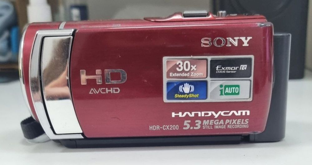 відеокамера Sony HDR- CX200E