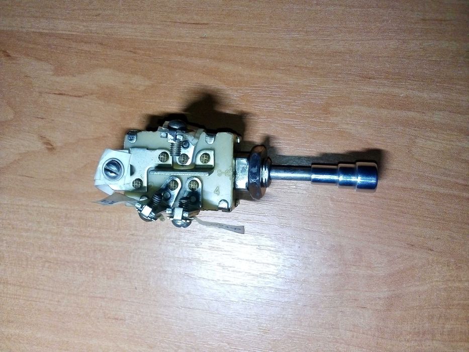 Центральный переключатель света п-305 для грузовых автомобилей ЗИЛ,ГАЗ