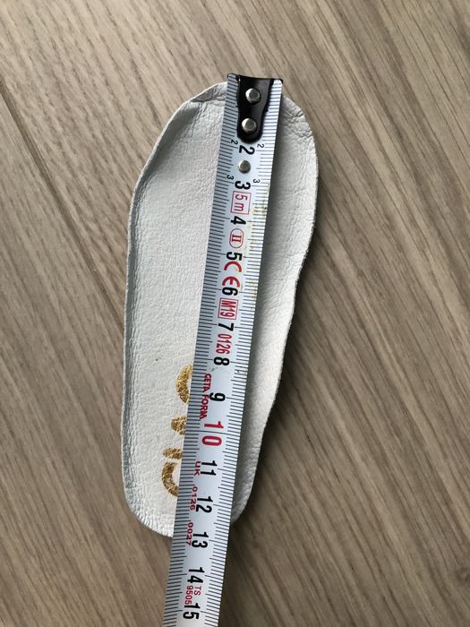 Взуття для дівчинки