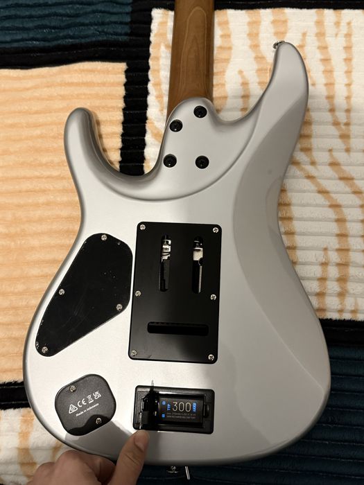 Guitarra ibanez tim Henson
