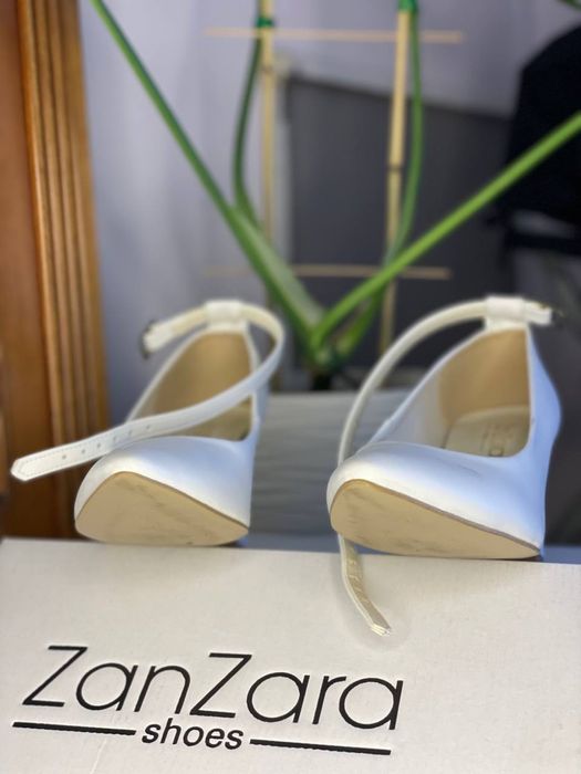 Весільні туфлі для нареченої