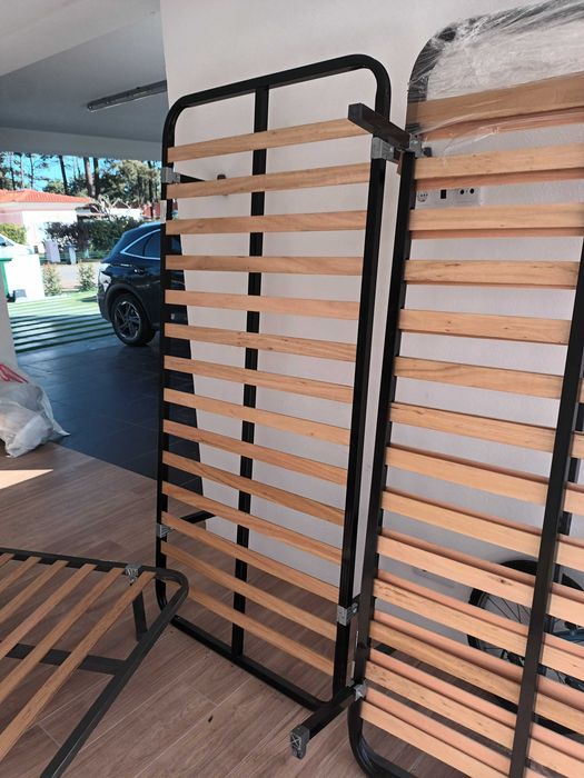 cama  single - Colchão + estrutura metálica