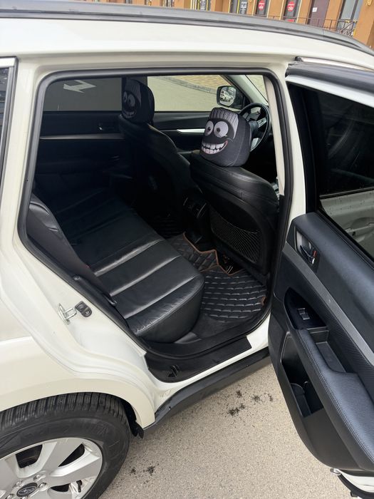 Subaru Outback 2011 2.5