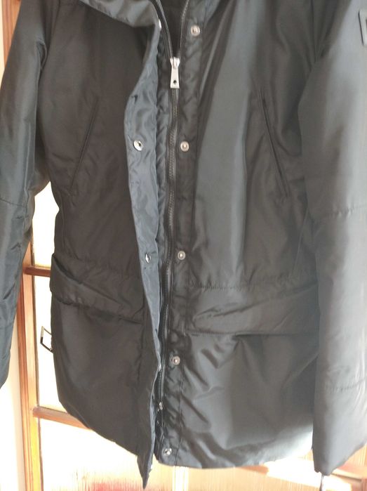 Damska kurtka z paskiem