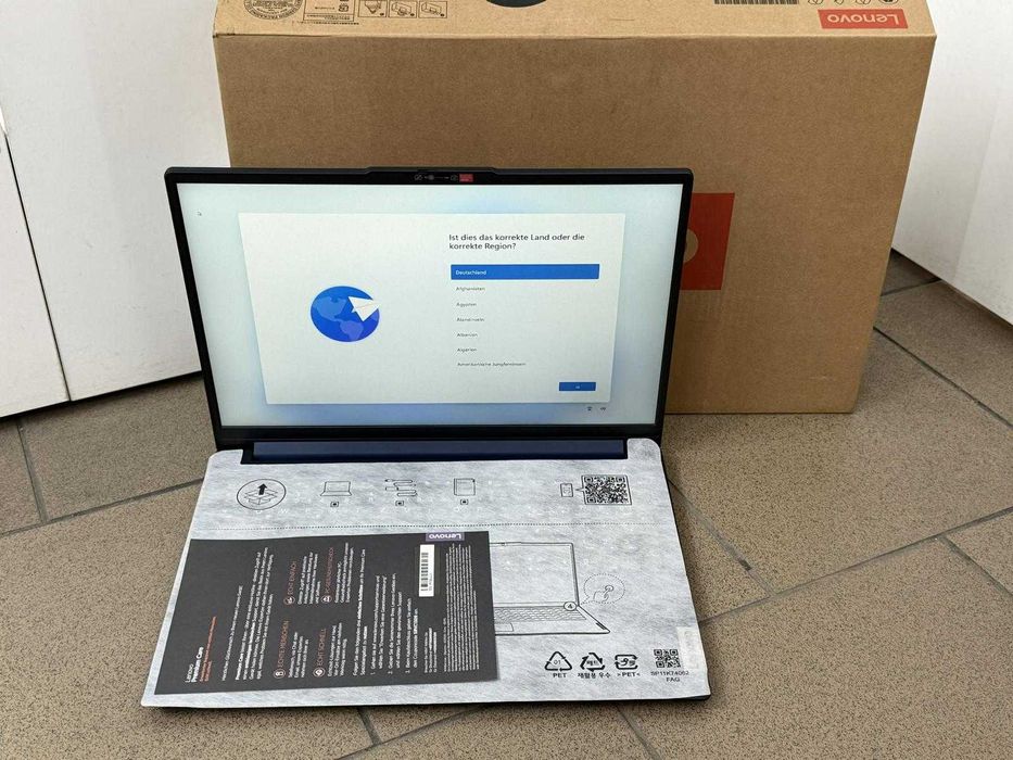 Laptop Lenovo Ideapad Slim 3 AMD Ryzen 3 8GB/512GB /SSD Komplet