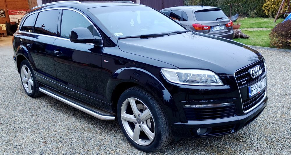 Audi Q7 3.0TDi S-LINE 7 osób