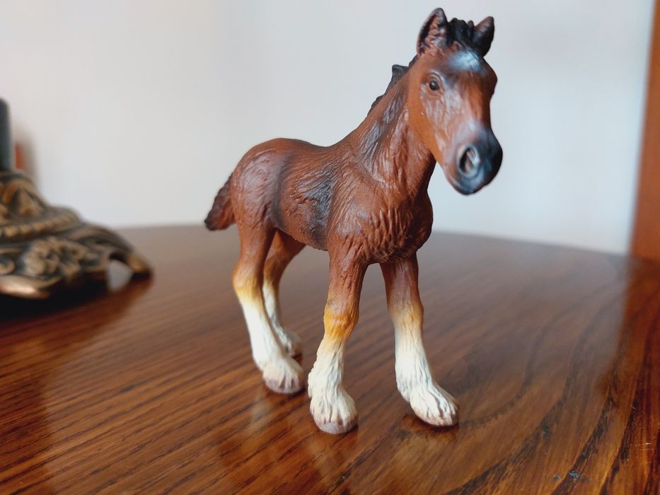 Źrebak shire schleich