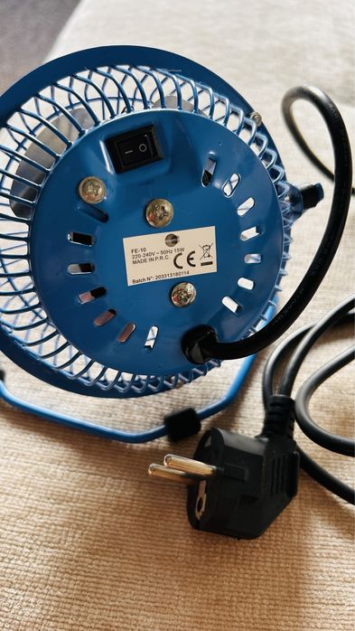 Ventoinha de secretária portatil