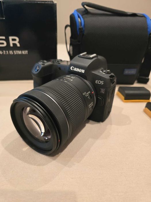 Фотоапарат CANON EOS R + RF 24-105 і комплект обладнання для фотозйомки