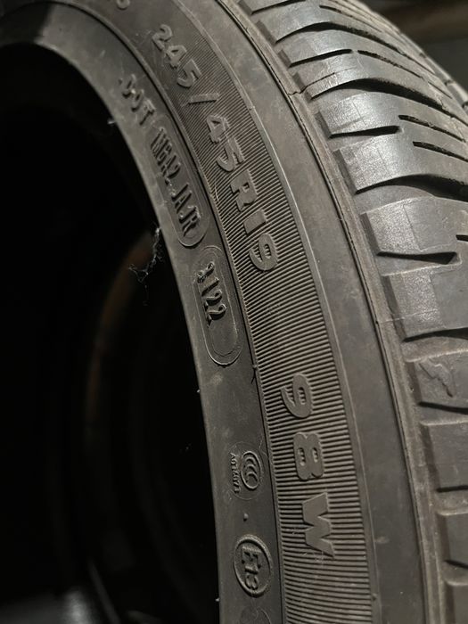 Goodyear Eagle Touring 245 45 R19 M+S