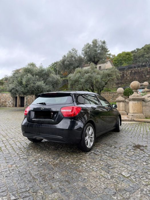 Mercedes-Benz Urban Classe A180d Automático 2013 motor Mercedes 1800