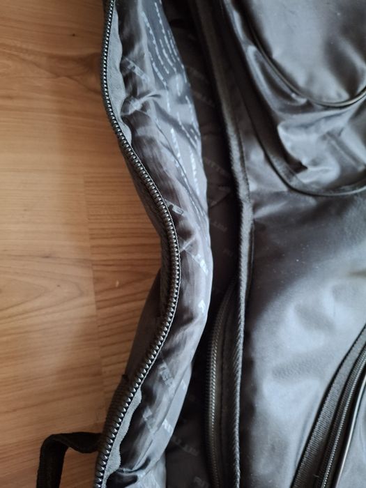 Pokrowiec na gitarę akustyczną piankowy ocieplany