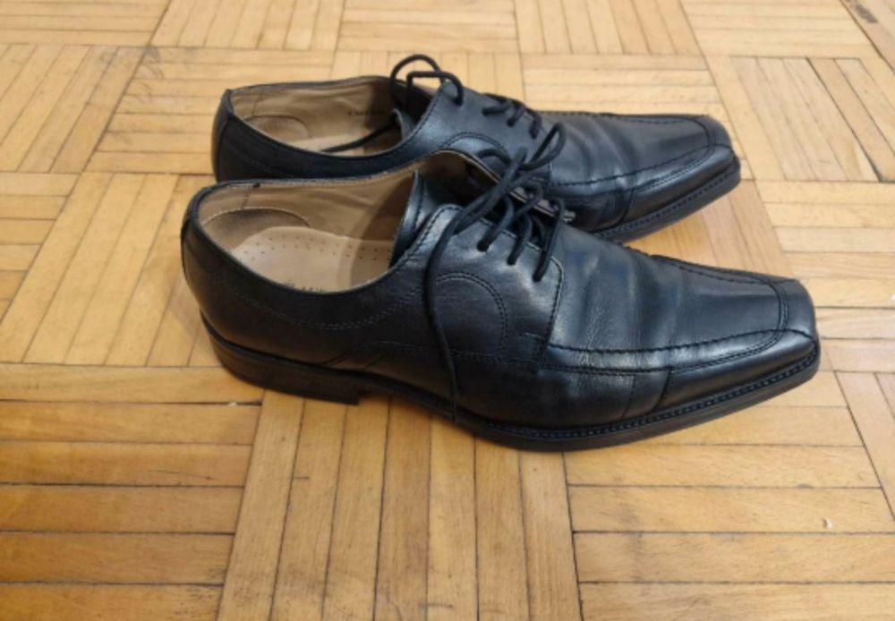 Pantofle skórzane czarne