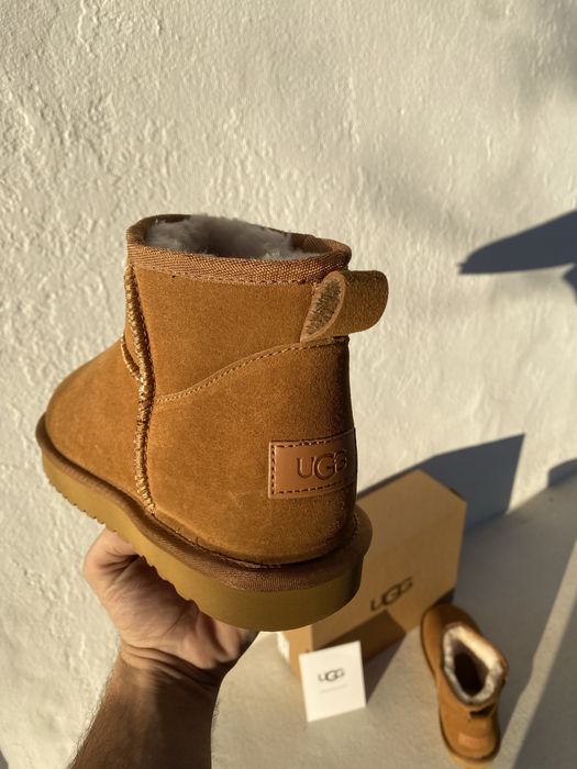 Botas UGGS novo c/caixa