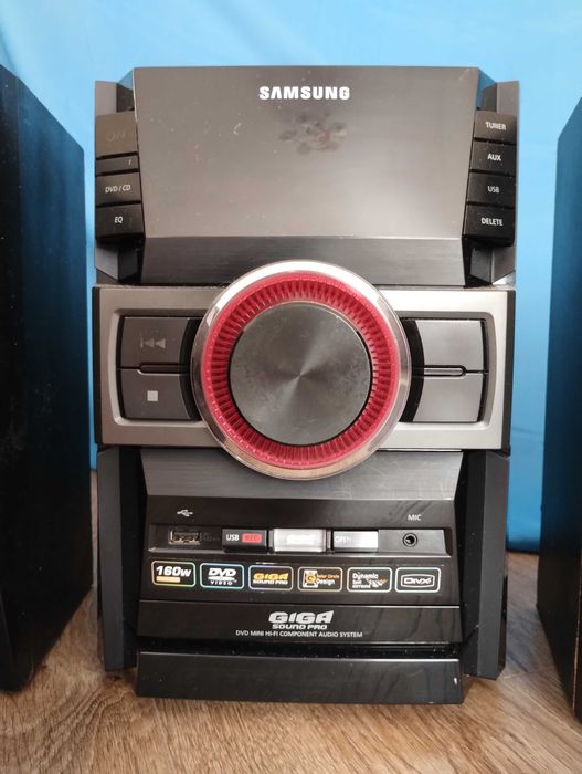 Современный муз центр 300 Вт ( Блютуз / AUX / USB / Тюнер / ЮСБ )
