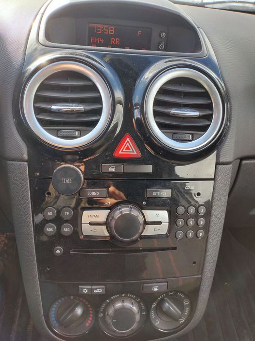 Opel corsa D 1.3 cdti