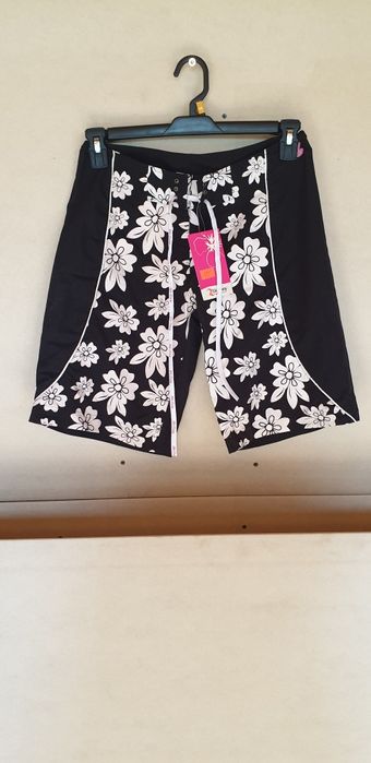 Czarne spodenki M