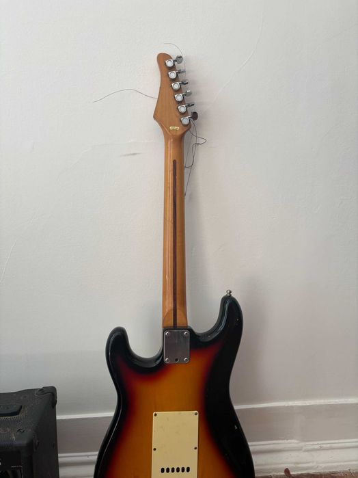 Hohner ST Special Stratocaster + Harley Benton Amp Bundle