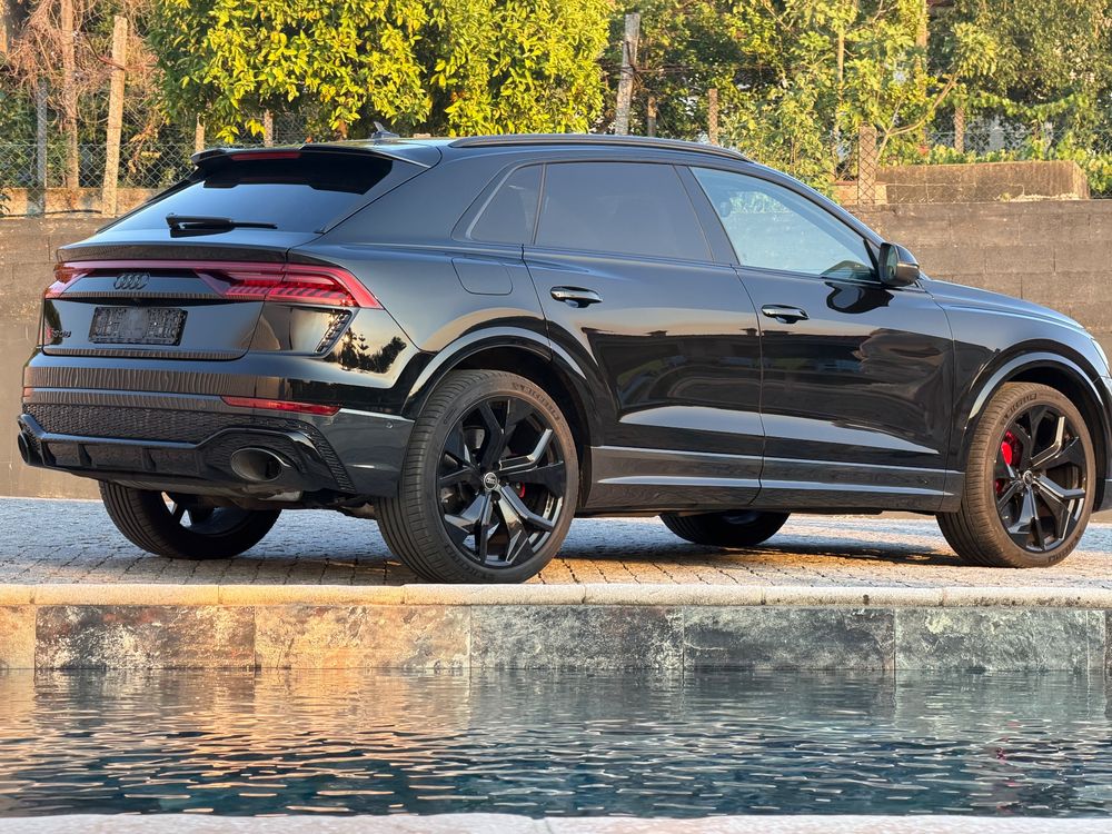 Audi RS Q8 4.0 TFSI quattro Tiptronic