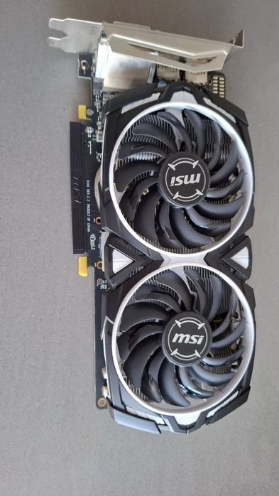 Radeon RX 570 ARMOR 8G OC425381702790686723