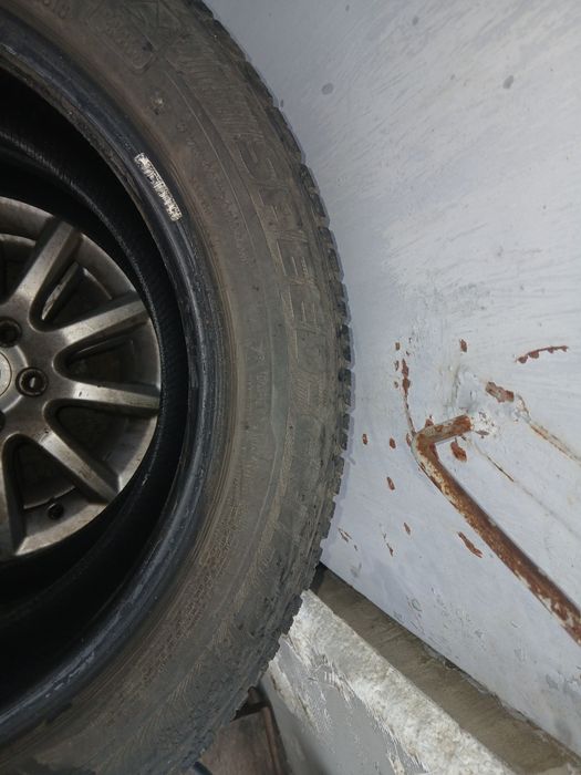 Продам земову резину 205/55/16