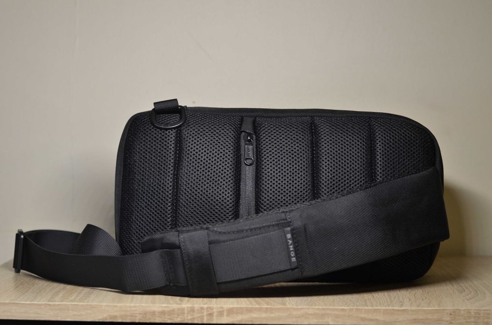 Сумка рюкзак Bange черная нагрудная водонепроницаемая мужская с USB