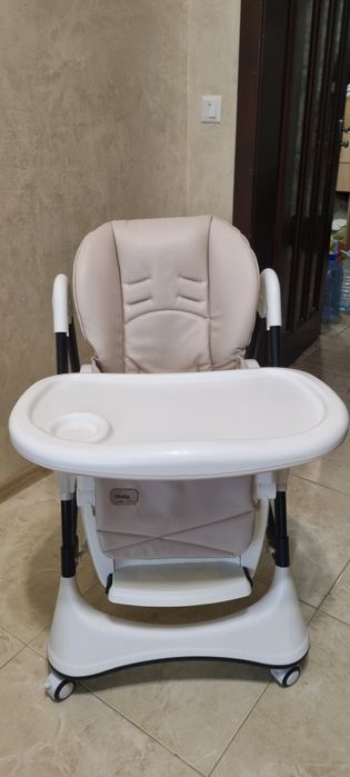 Стілець для годування Carello Stella