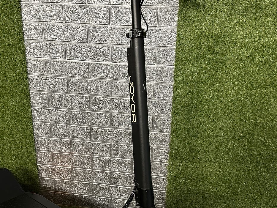 Електросамокат Joyor