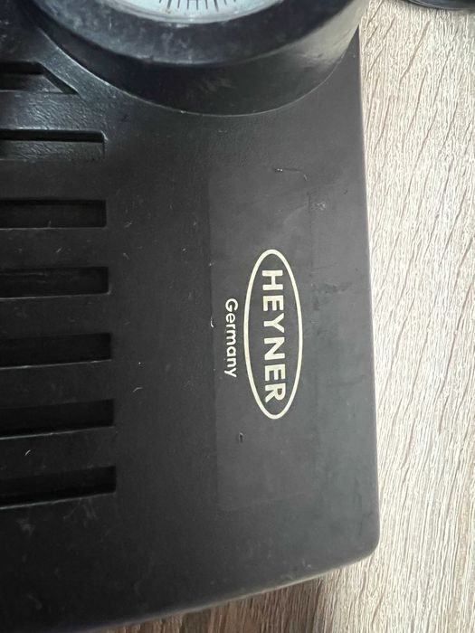 Насос для авто 12В