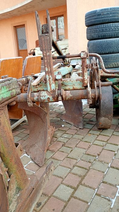 Продам плуги 2по30 3по30-2по30-4по30-4по25-5по25-2по25-3по25
