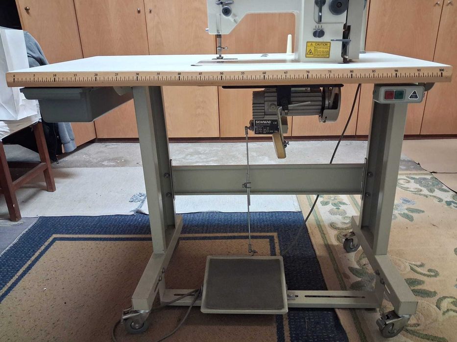 Maquina costura a funcionar 100%