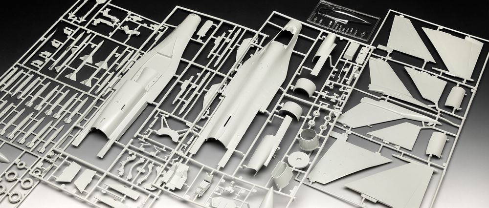 SAMOLOT model 1/32 Revell 03802 samolot 50TH ANNIV. F-16 FALCON