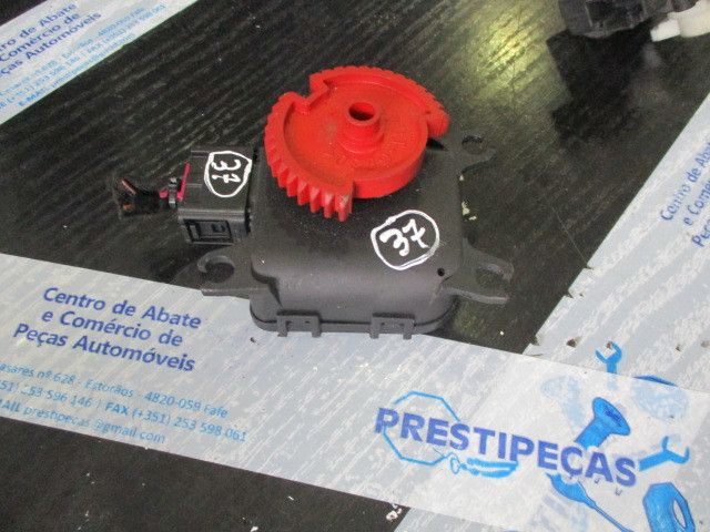 Motor da comporta da sofagem VOLKSWAGEN Polo Classic (6V2)