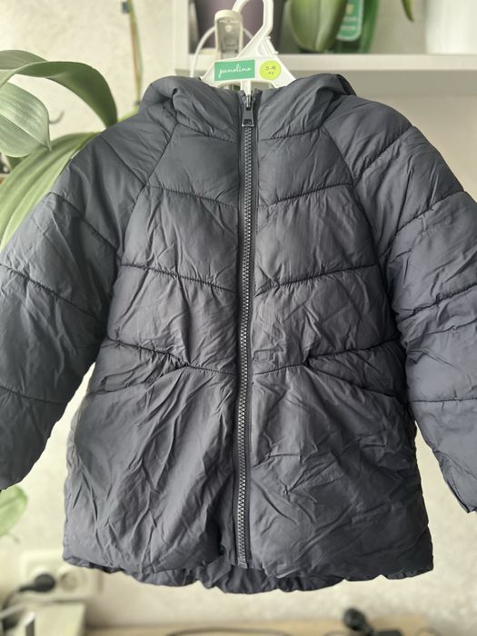 Куртка від зара, демісезонна