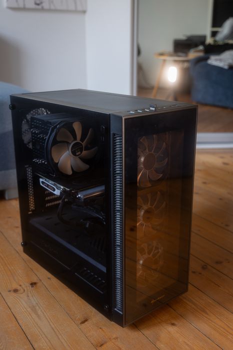 Komputer do pracy w biurze, gotowy na upgrade do gier/foto/video