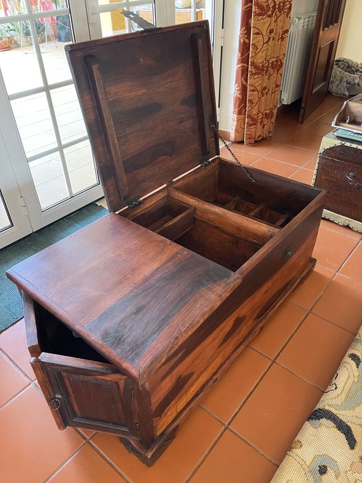 Arca “bar” em madeira