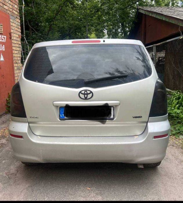 Разборка TOYOTA AVENSIS T25 Corolla Verso Avensis Verso 2,0D 1.8i