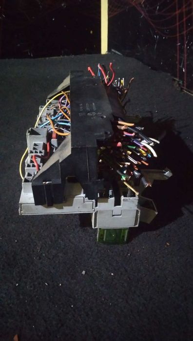 Caixa De Fusíveis Opel Corsa B (S93)