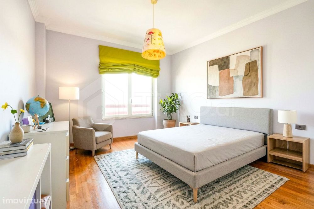 T3 Com 139 M², 2 Lugares De Garagem E Arrecadação | Telheiras, Lisboa