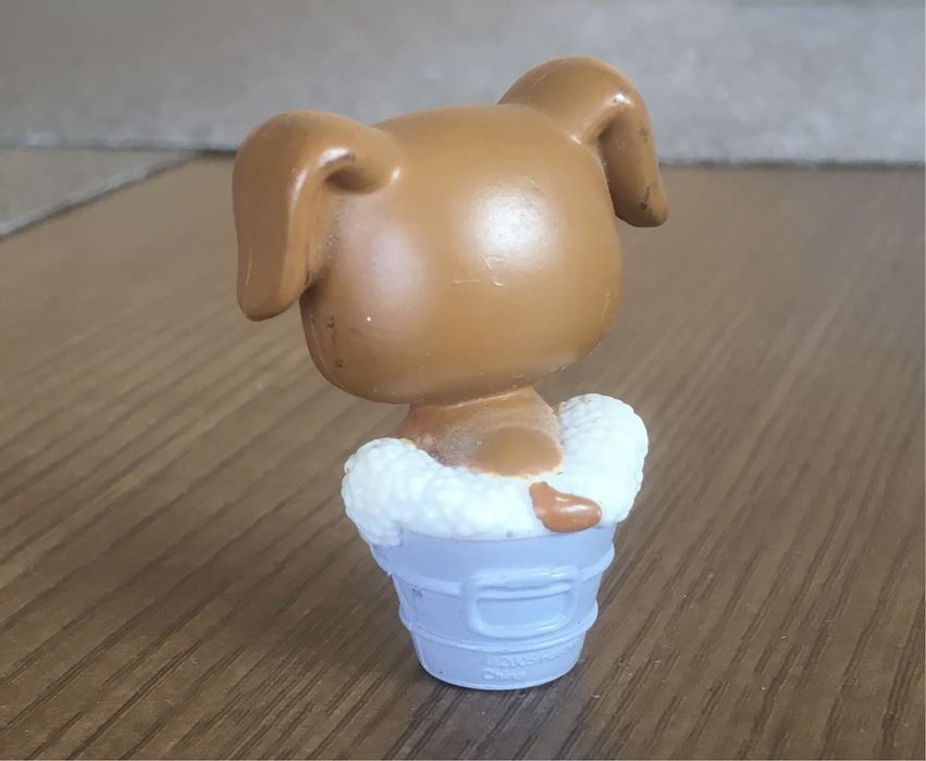 Nakładka na ołówek, długopis LPS piesek bokser Littlest Pet Shop